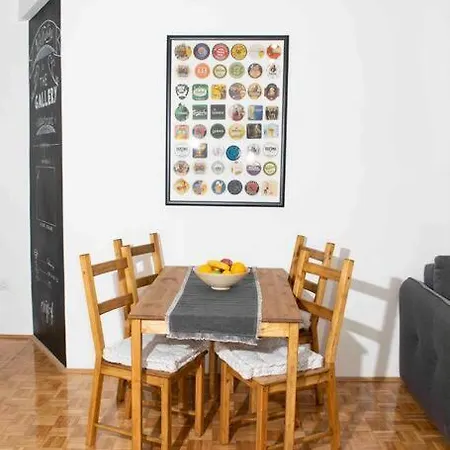 The Gallery Apartman *