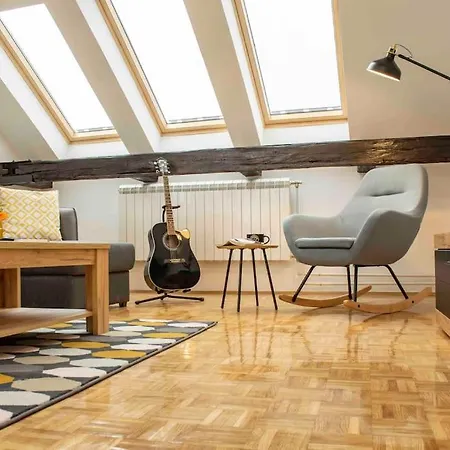 The Gallery Apartman